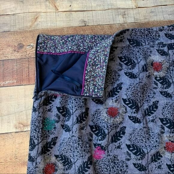 White stuff womens plus size knee length herringbone skirt embroidered flowers - Picture 4 of 9